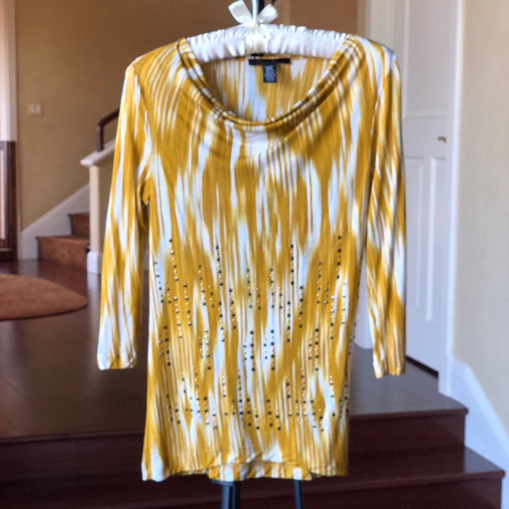 Ikat pattern, embellished with rivets top size SP